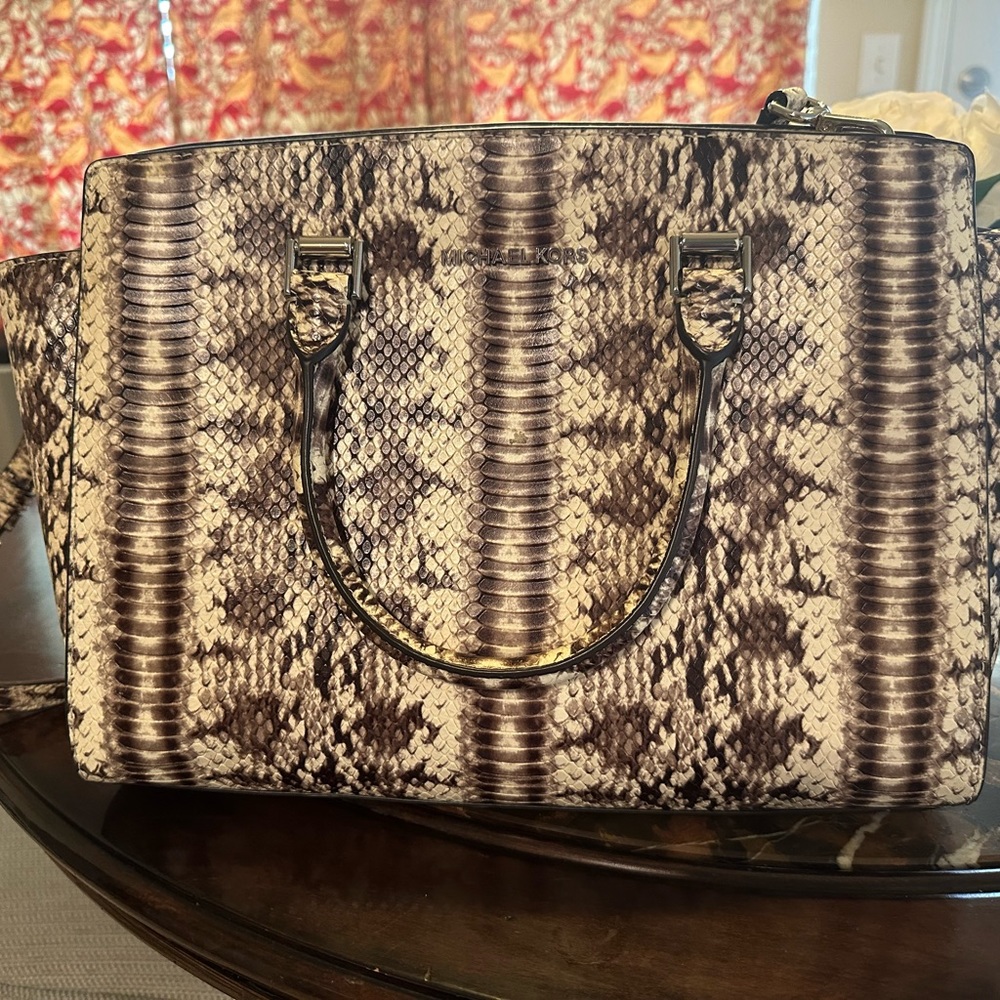 Michael Kohs snake skin